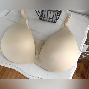 SKIMS Push up Elegant Cream Bra